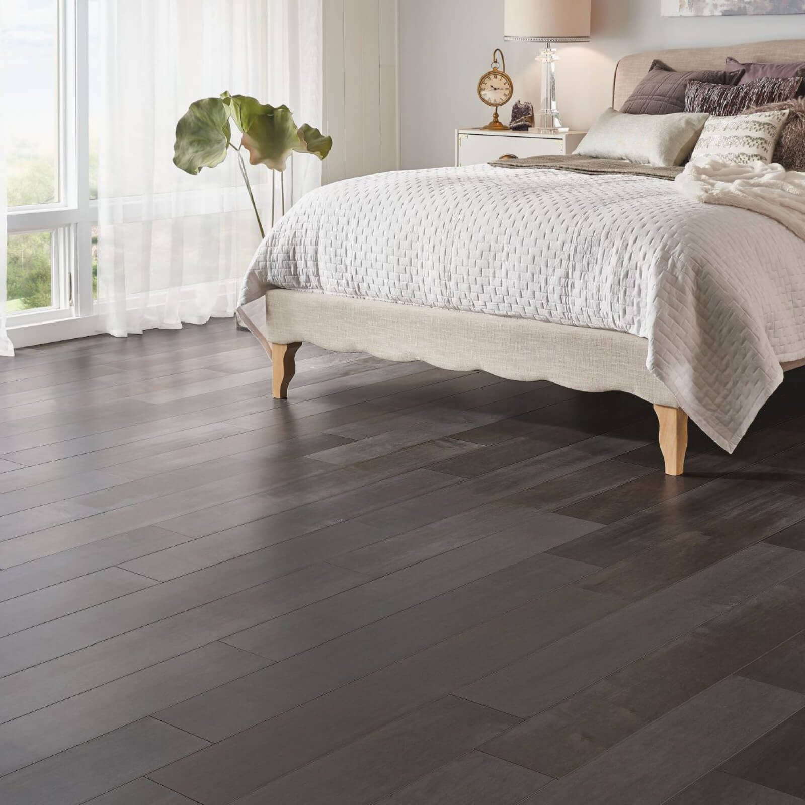 Bedroom hardwood flooring | Broadway Carpets, Inc